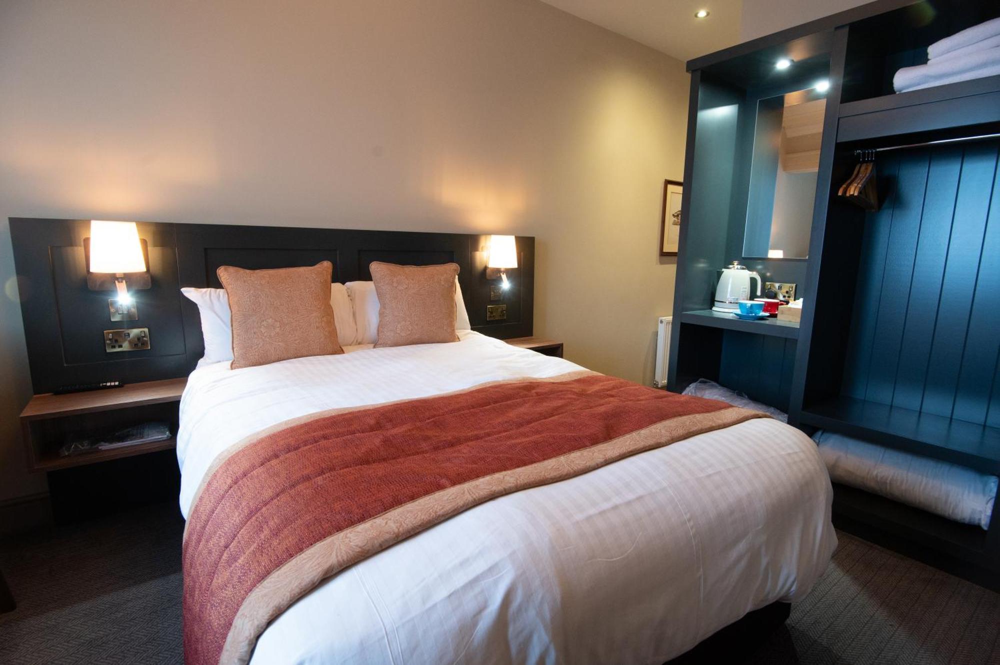 The Dukeries Lodge, Edwinstowe, Nottinghamshire エクステリア 写真