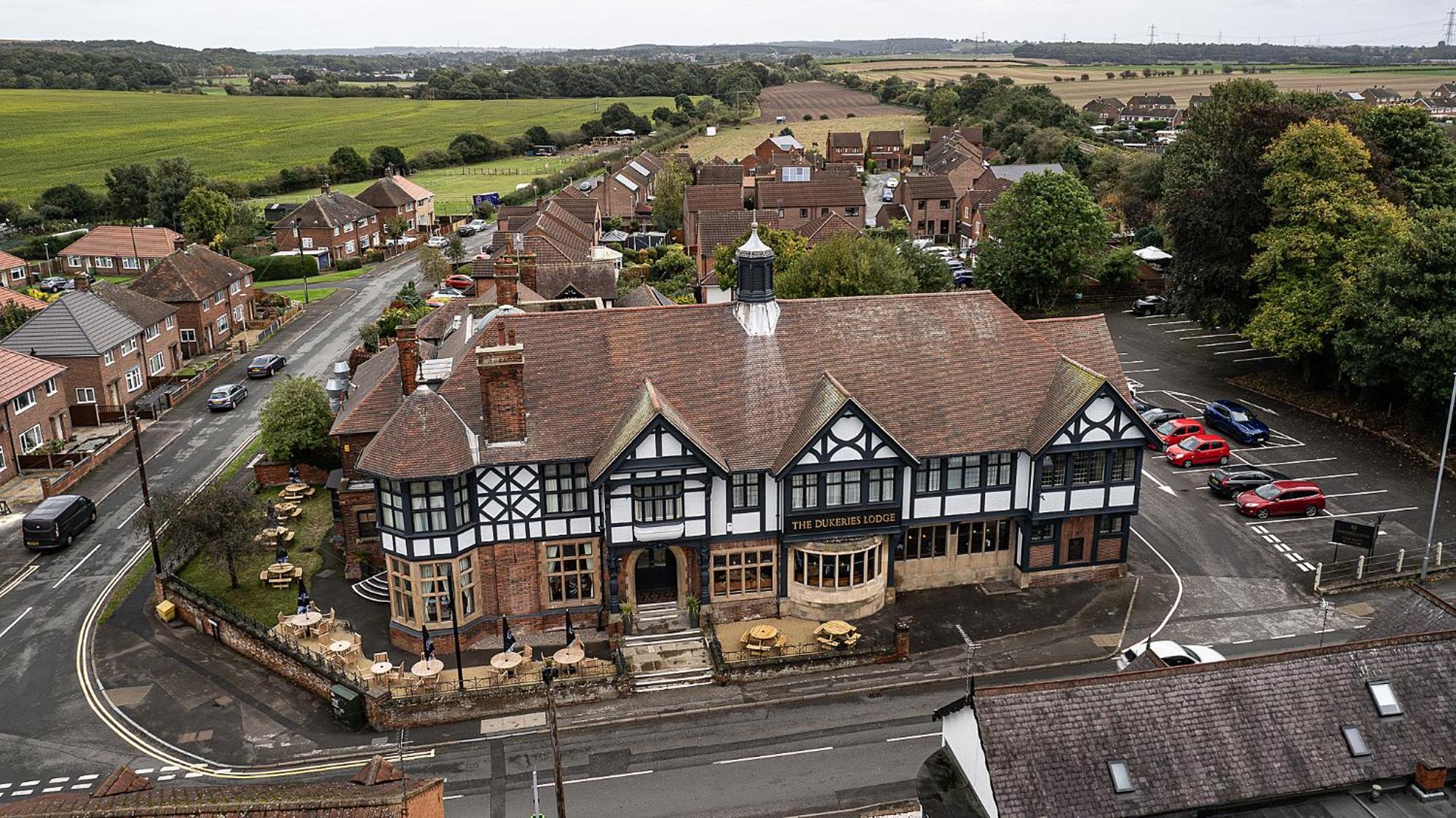 The Dukeries Lodge, Edwinstowe, Nottinghamshire エクステリア 写真